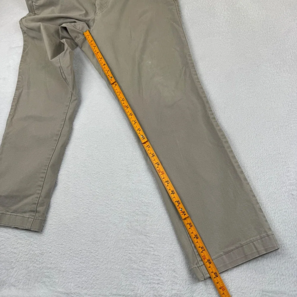 Uniqlo Slim Fit Chino Pants Mens 33x34 Khaki Tan Cotton Flat Front Trousers